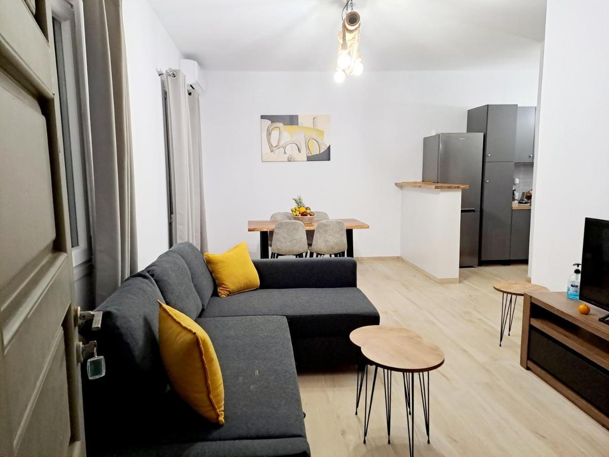 Πλατανακι 2 Seaview Apartment Ándros Eksteriør billede